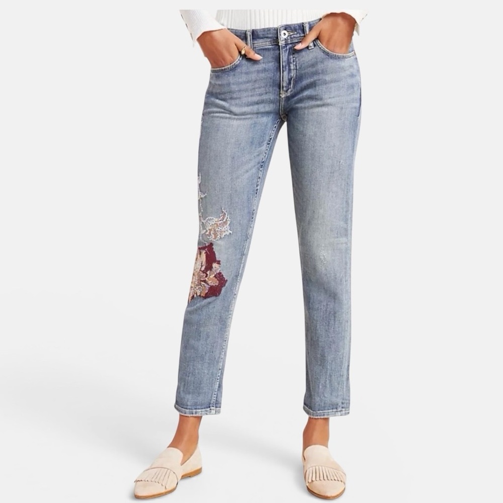 Pilcro slim boyfriend embroidered jeans